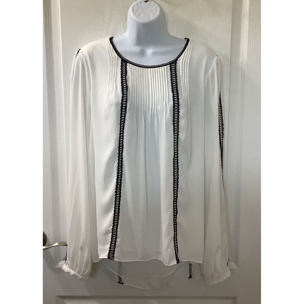 White House Black Market Top 10 Pintucks Crochet Hi-Lo Lined Off-White Classic